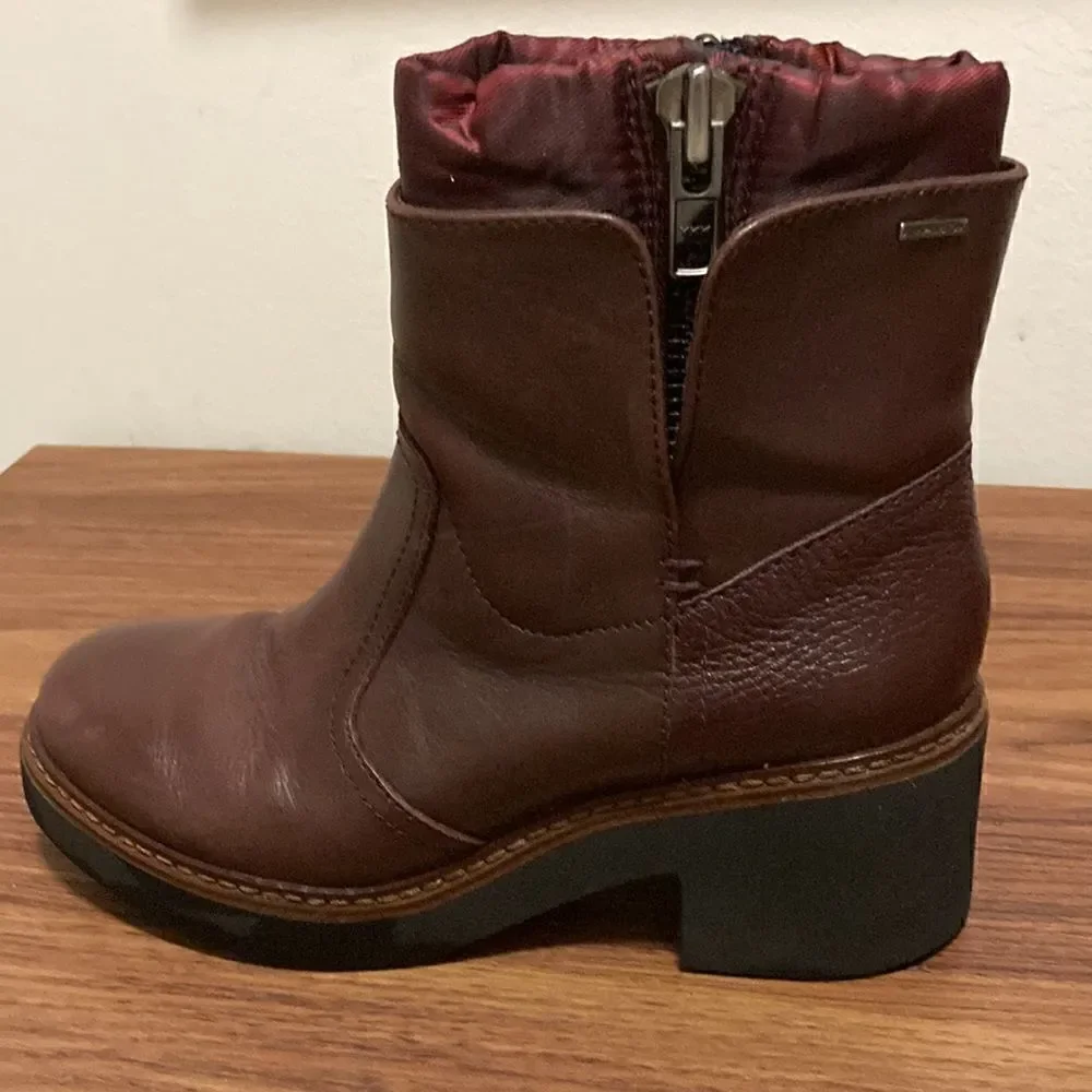 Geox Aminta Amphibiox Waterproof Ankle Boots in Burgundy Leather. Size 35/5.